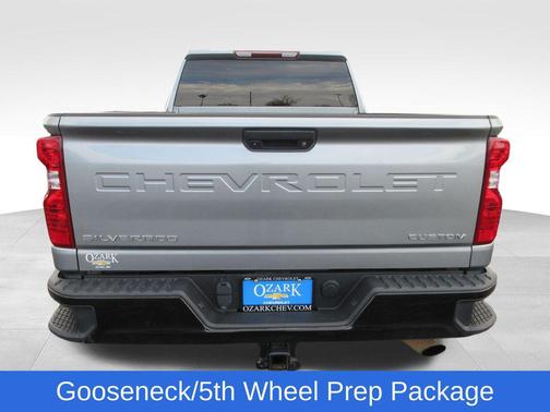 Sterling Gray Metallic 2024 Chevrolet Silverado 2500 Custom