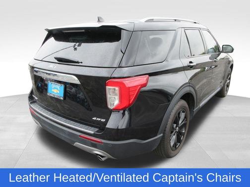 Black Metallic 2023 Ford Explorer Limited