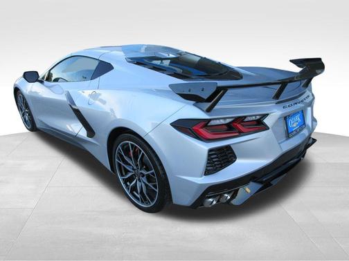 Blade Silver Metallic 2026 Chevrolet Corvette Stingray w/1LT