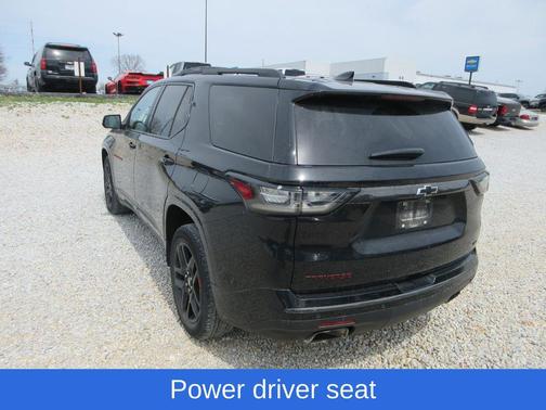 Mosaic Black Metallic 2021 Chevrolet Traverse Premier