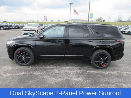Mosaic Black Metallic 2021 Chevrolet Traverse Premier