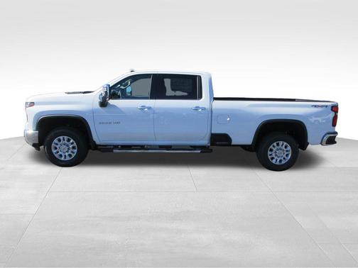Summit White 2026 Chevrolet Silverado 3500 LTZ