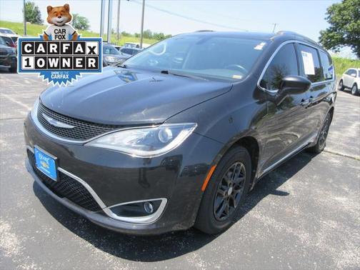 2020 Chrysler Pacifica Touring L