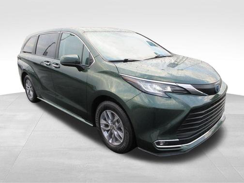 Cypress 2022 Toyota Sienna XLE
