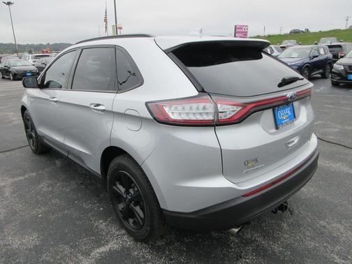2018 Ford Edge SE