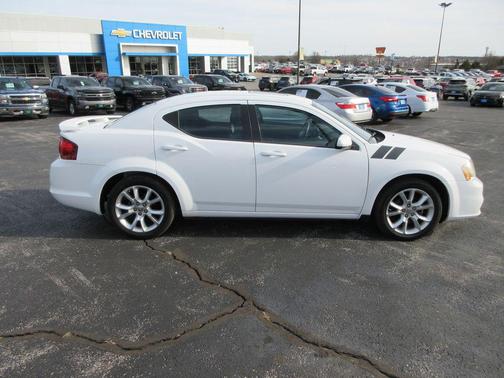 2013 Dodge Avenger R/T