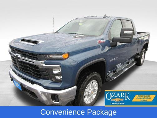 Lakeshore Blue Metallic 2026 Chevrolet Silverado 3500 LT