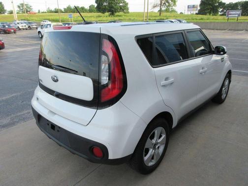 Clear White 2019 Kia Soul Base
