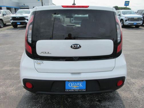 Clear White 2019 Kia Soul Base