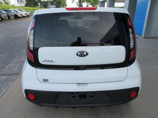 Clear White 2019 Kia Soul Base