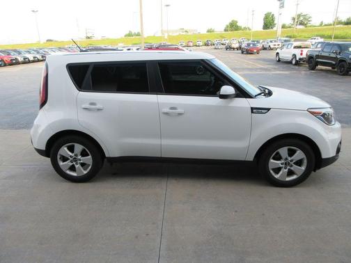 Clear White 2019 Kia Soul Base