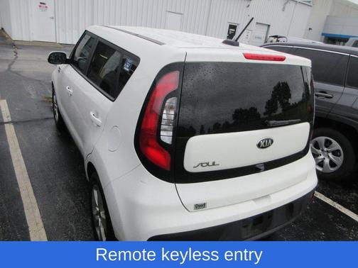 Clear White 2019 Kia Soul Base
