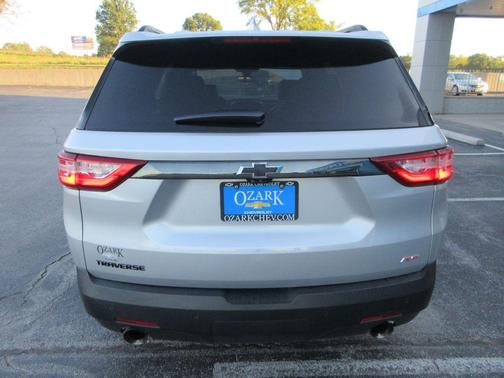 2021 Chevrolet Traverse RS