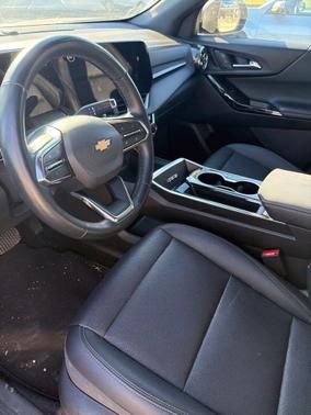 Mosaic Black Metallic 2025 Chevrolet Equinox LT