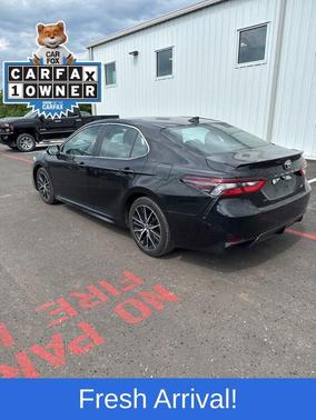 Midnight Black Metallic 2024 Toyota Camry SE