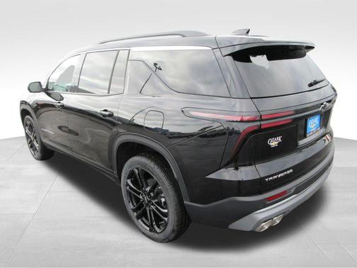 Mosaic Black Metallic 2026 Chevrolet Traverse LT