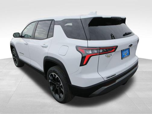 Summit White 2026 Chevrolet Equinox LT