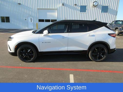 Iridescent Pearl Tricoat 2022 Chevrolet Blazer RS