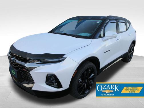 Iridescent Pearl Tricoat 2022 Chevrolet Blazer RS