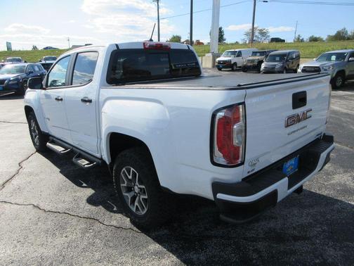 2022 GMC Canyon AT4
