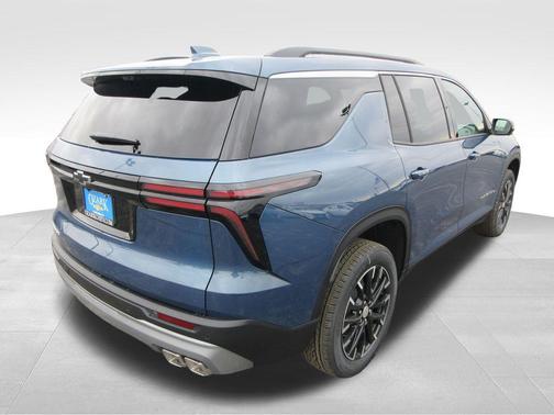 Lakeshore Blue Metallic 2026 Chevrolet Traverse LT