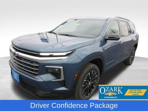 Lakeshore Blue Metallic 2026 Chevrolet Traverse LT