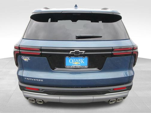 Lakeshore Blue Metallic 2026 Chevrolet Traverse LT