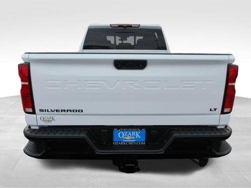 Summit White 2026 Chevrolet Silverado 3500 LT