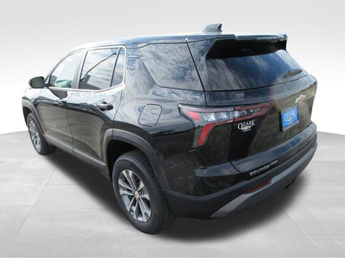 Mosaic Black Metallic 2026 Chevrolet Equinox LT