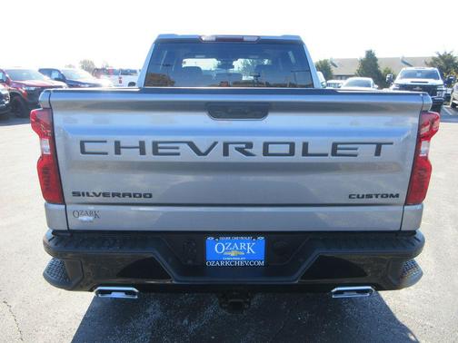 2023 Chevrolet Silverado 1500 Custom Trail Boss