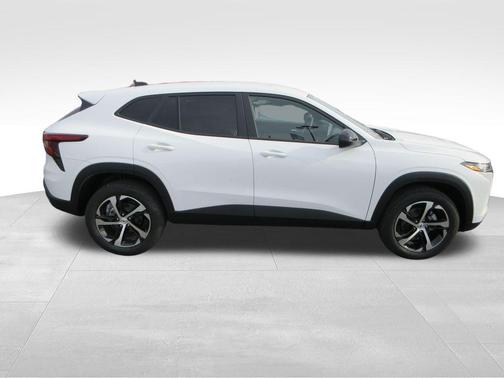 2026 Chevrolet Trax FWD 1RS