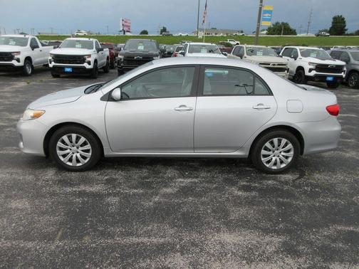 Classic Silver Metallic 2012 Toyota Corolla LE