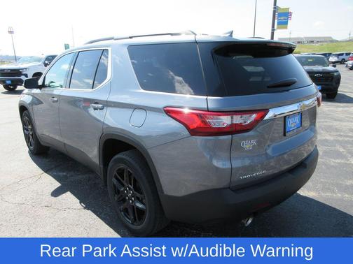 Satin Steel Metallic 2021 Chevrolet Traverse LT Cloth