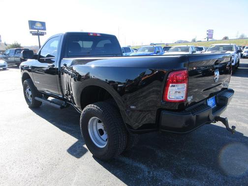 2021 RAM 3500 Tradesman Regular Cab 4x4 8' Box