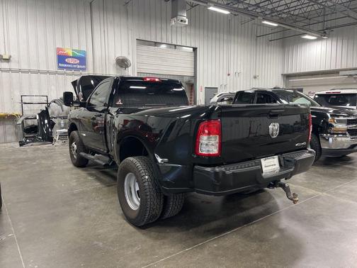 2021 RAM 3500 Tradesman Regular Cab 4x4 8' Box