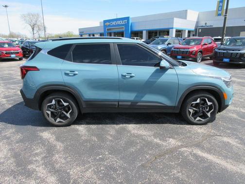 Blue 2024 Kia Seltos EX
