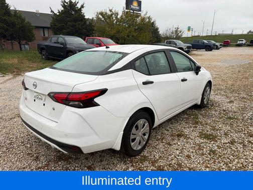 2024 Nissan Versa 1.6 S