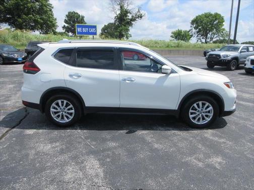 2020 Nissan Rogue SV