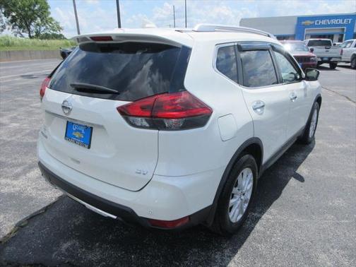 2020 Nissan Rogue SV