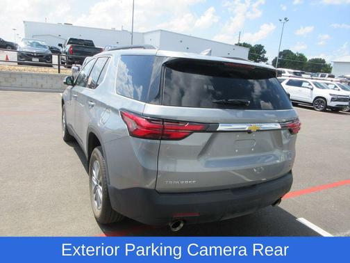Sterling Gray Metallic 2023 Chevrolet Traverse LT Cloth