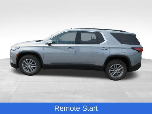 Sterling Gray Metallic 2023 Chevrolet Traverse LT Cloth