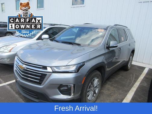 Sterling Gray Metallic 2023 Chevrolet Traverse LT Cloth