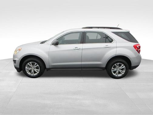 Silver Ice Metallic 2017 Chevrolet Equinox LS
