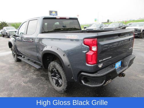 Shadow Gray Metallic 2021 Chevrolet Silverado 1500 Custom Trail Boss