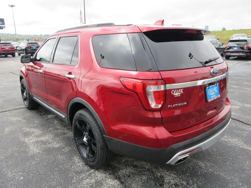 2017 Ford Explorer Platinum