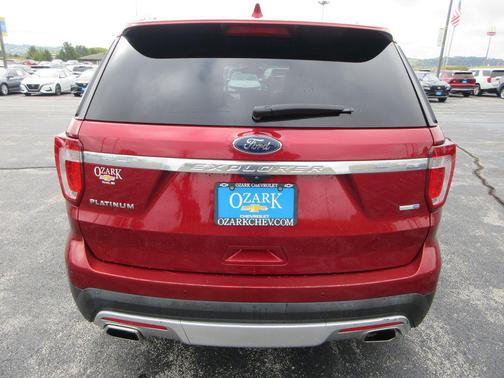 2017 Ford Explorer Platinum