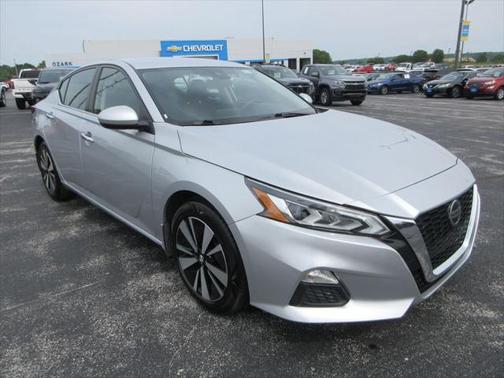 2022 Nissan Altima 2.5 SV