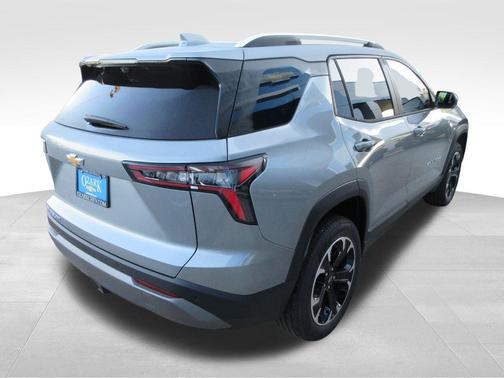 Sterling Gray Metallic 2026 Chevrolet Equinox LT