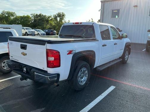 Summit White 2011 Chevrolet Silverado 1500 LT