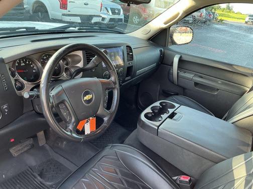 Summit White 2011 Chevrolet Silverado 1500 LT